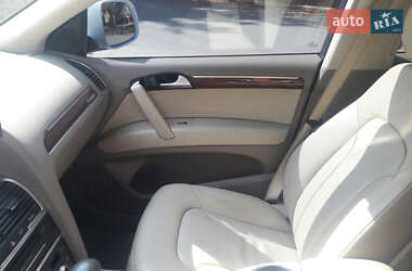 Внедорожник / Кроссовер Audi Q7 2013 в 