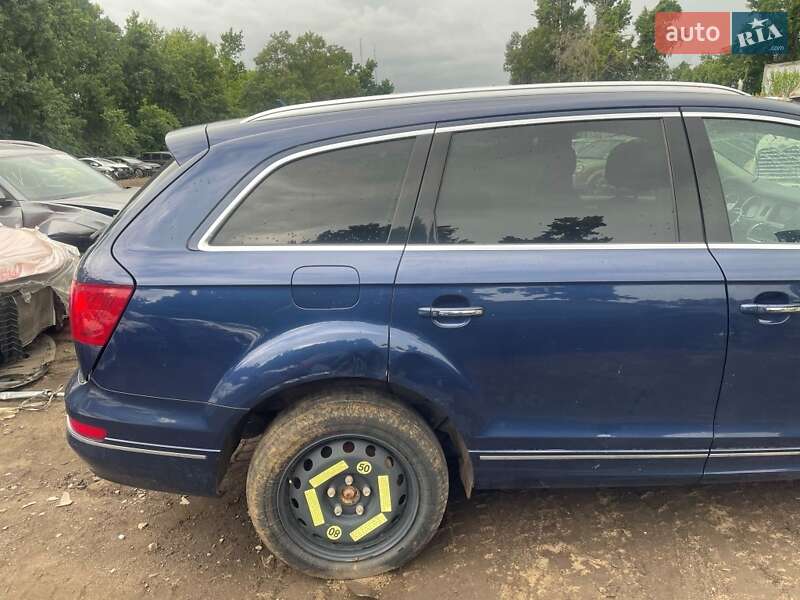 Внедорожник / Кроссовер Audi Q7 2012 в Харькове