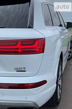 Позашляховик / Кросовер Audi Q7 2017 в Одесі