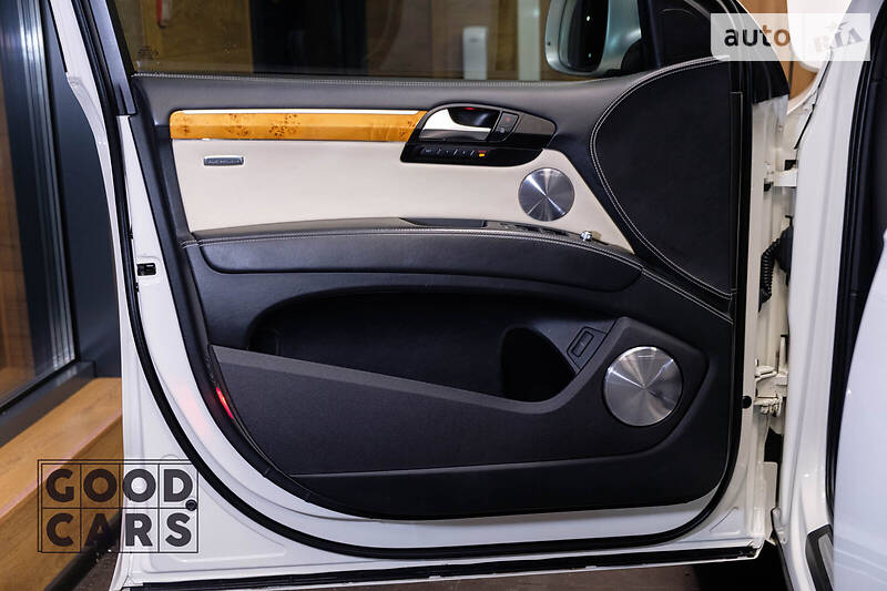 Позашляховик / Кросовер Audi Q7 2009 в Одесі