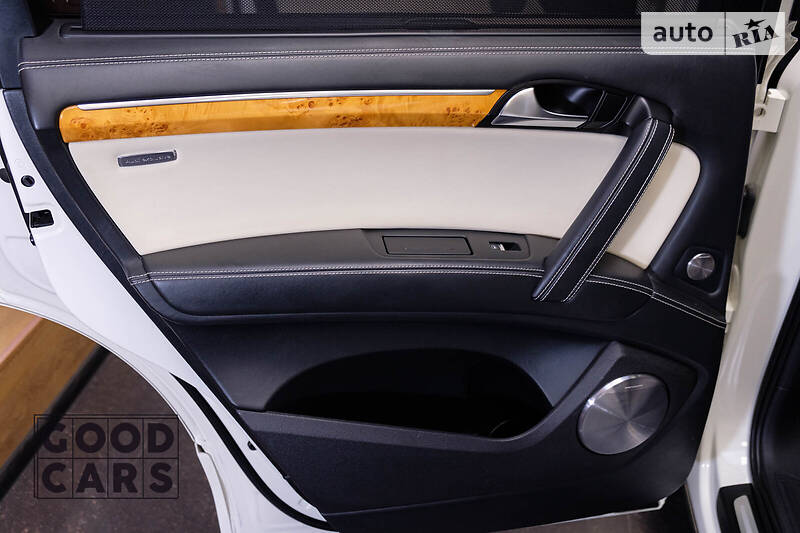 Позашляховик / Кросовер Audi Q7 2009 в Одесі