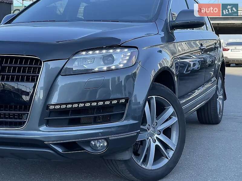 Позашляховик / Кросовер Audi Q7 2014 в Черкасах