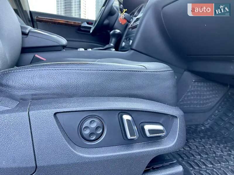 Позашляховик / Кросовер Audi Q7 2014 в Черкасах