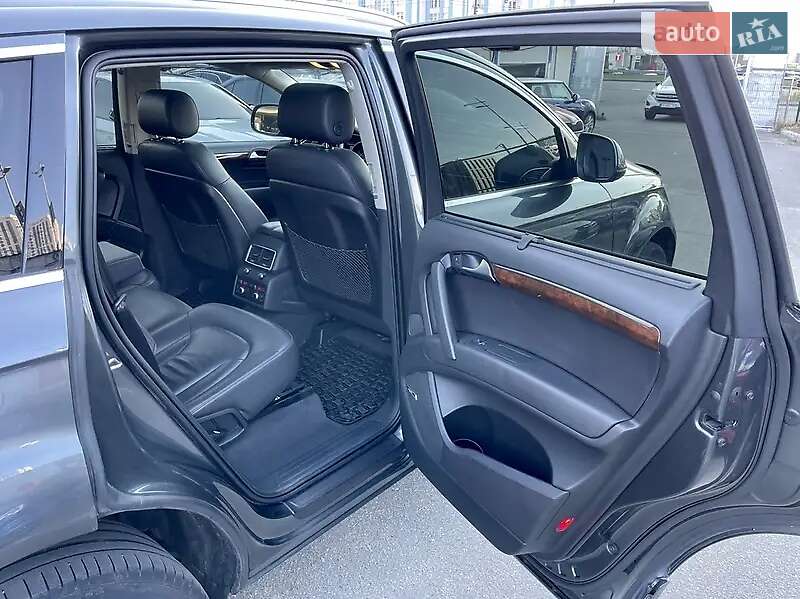 Позашляховик / Кросовер Audi Q7 2014 в Черкасах
