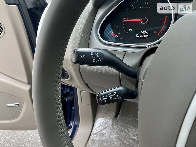 Внедорожник / Кроссовер Audi Q7 2012 в Киеве