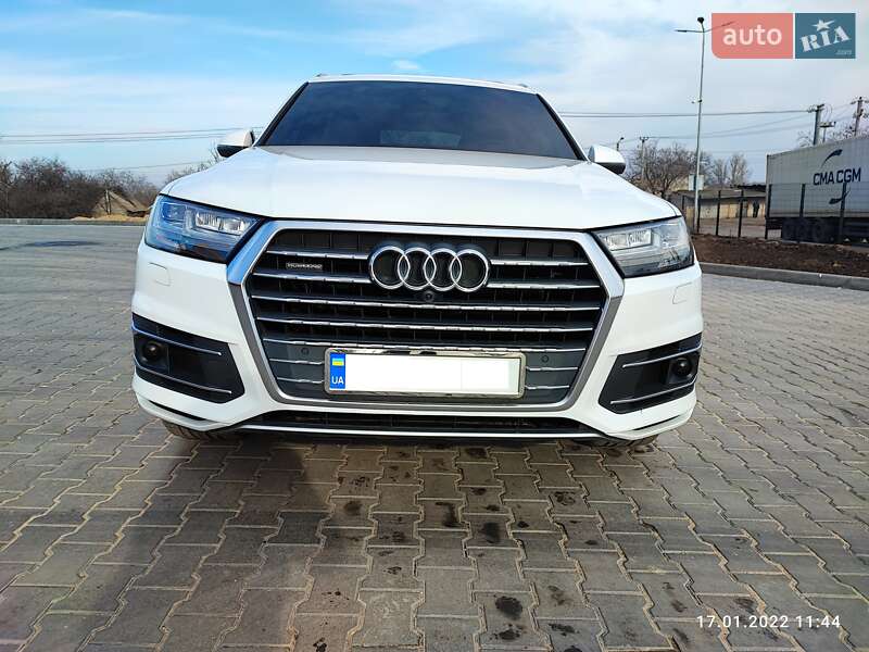 Позашляховик / Кросовер Audi Q7 2018 в Одесі