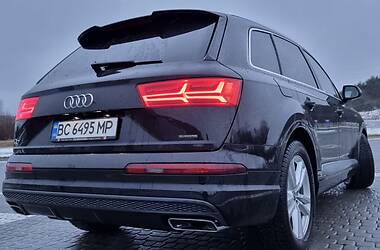 Позашляховик / Кросовер Audi Q7 2017 в Львові