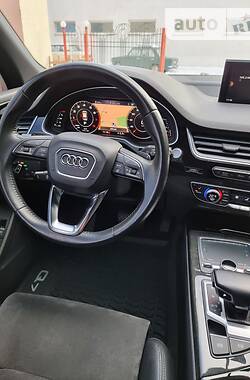 Позашляховик / Кросовер Audi Q7 2015 в Полтаві