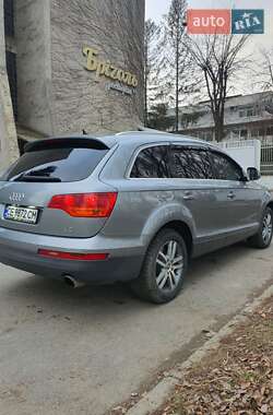 Внедорожник / Кроссовер Audi Q7 2007 в 