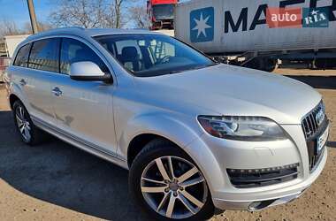 Внедорожник / Кроссовер Audi Q7 2011 в 