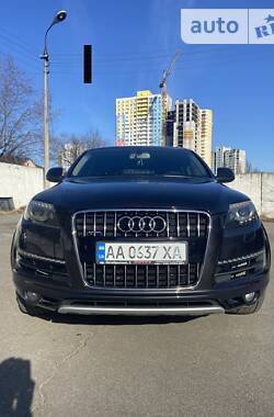 Универсал Audi Q7 2011 в 