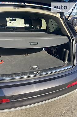 Универсал Audi Q7 2011 в 
