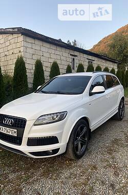 Позашляховик / Кросовер Audi Q7 2011 в Тячеві