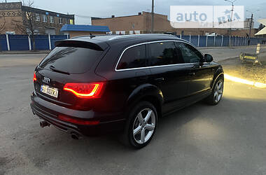 Позашляховик / Кросовер Audi Q7 2012 в Києві