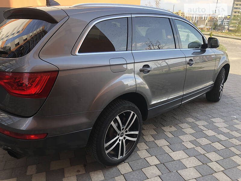 Позашляховик / Кросовер Audi Q7 2012 в Івано-Франківську