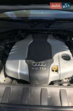 Внедорожник / Кроссовер Audi Q7 2013 в 