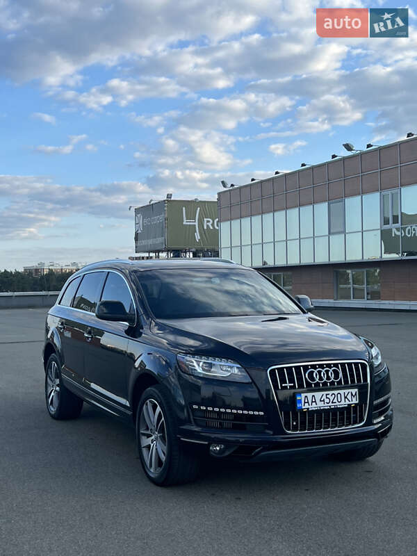 Внедорожник / Кроссовер Audi Q7 2015 в Киеве