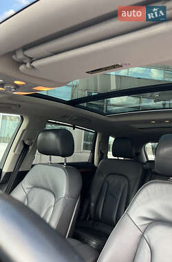 Позашляховик / Кросовер Audi Q7 2015 в 