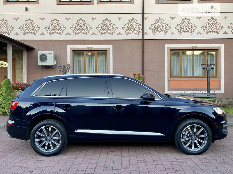 Внедорожник / Кроссовер Audi Q7 2017 в Стрые