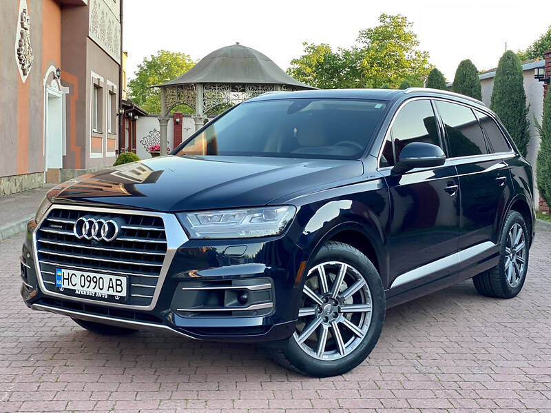Внедорожник / Кроссовер Audi Q7 2017 в Стрые