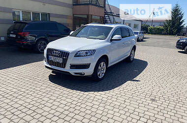 Позашляховик / Кросовер Audi Q7 2011 в Луцьку