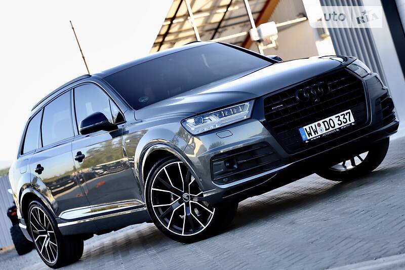 Позашляховик / Кросовер Audi Q7 2018 в Дрогобичі