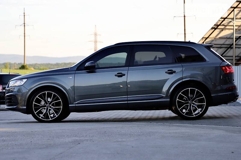 Позашляховик / Кросовер Audi Q7 2018 в Дрогобичі