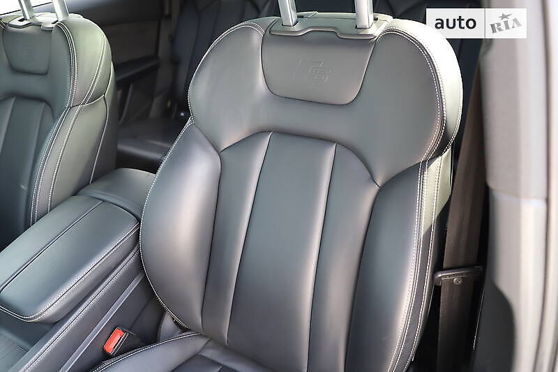 Позашляховик / Кросовер Audi Q7 2018 в Дрогобичі