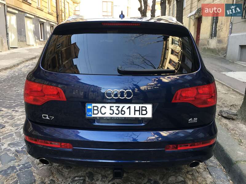 Позашляховик / Кросовер Audi Q7 2007 в Львові