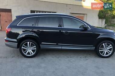 Внедорожник / Кроссовер Audi Q7 2013 в Синельниково