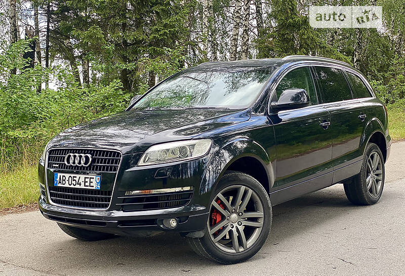 Внедорожник / Кроссовер Audi Q7 2009 в 