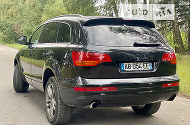 Внедорожник / Кроссовер Audi Q7 2009 в 