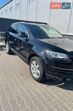 Внедорожник / Кроссовер Audi Q7 2012 в 