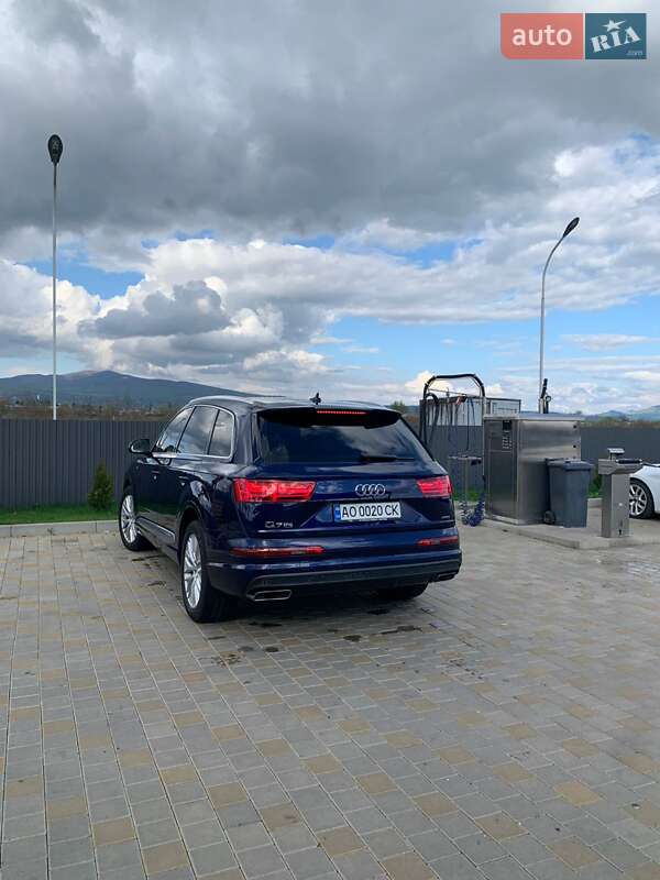 Позашляховик / Кросовер Audi Q7 2018 в Мукачевому