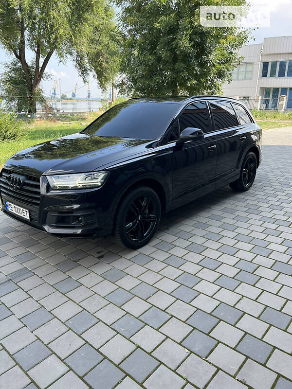 Позашляховик / Кросовер Audi Q7 2016 в Запоріжжі
