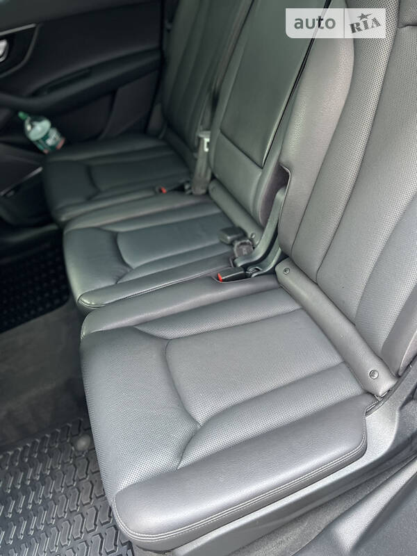 Позашляховик / Кросовер Audi Q7 2016 в Запоріжжі