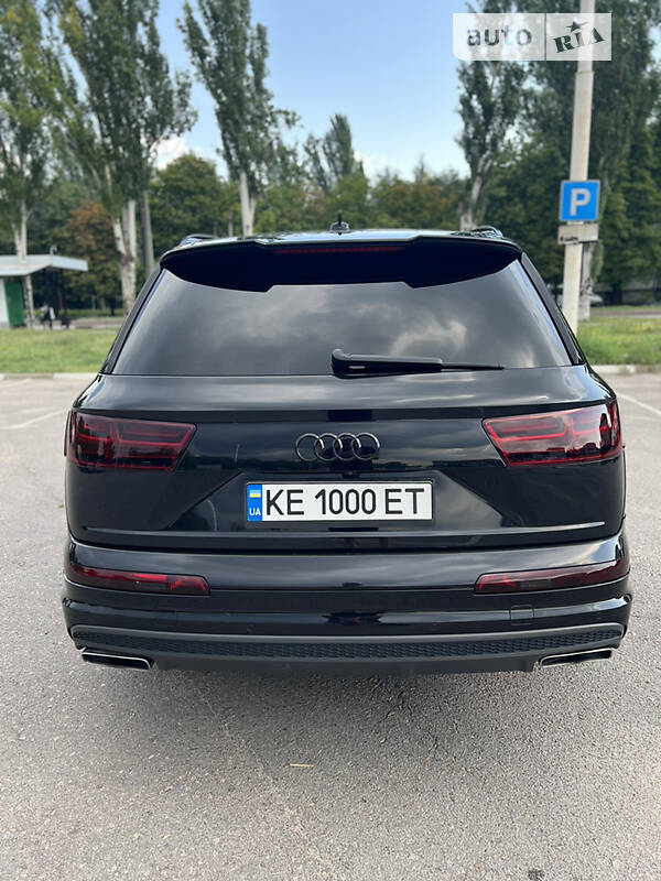Позашляховик / Кросовер Audi Q7 2016 в Запоріжжі