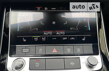 Внедорожник / Кроссовер Audi Q7 2022 в 