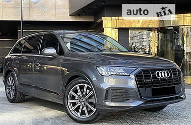 Внедорожник / Кроссовер Audi Q7 2022 в Киеве