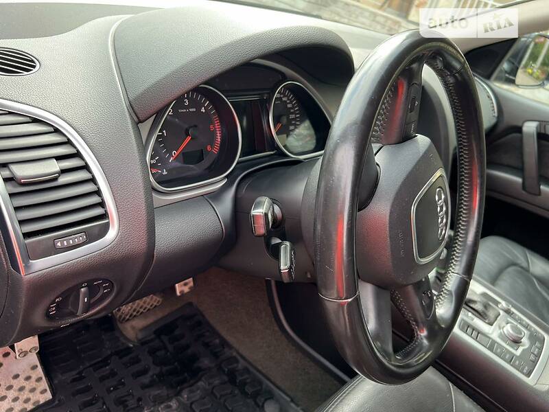 Внедорожник / Кроссовер Audi Q7 2007 в Тернополе