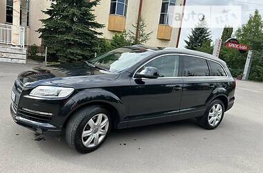Позашляховик / Кросовер Audi Q7 2007 в 