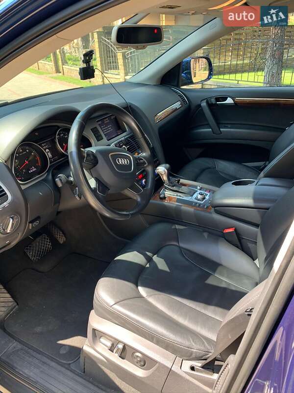 Позашляховик / Кросовер Audi Q7 2015 в Дніпрі