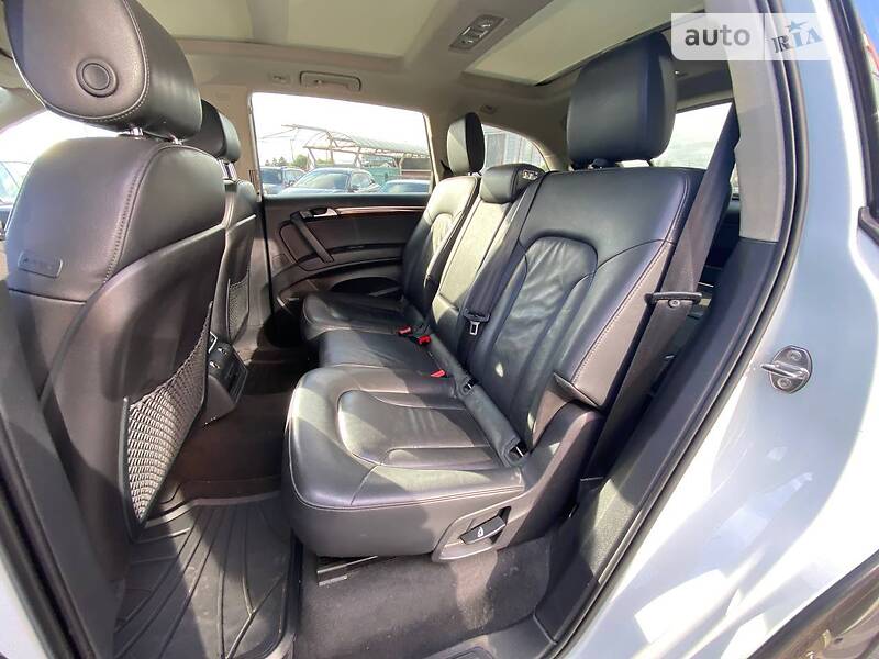 Позашляховик / Кросовер Audi Q7 2013 в Львові