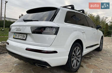 Внедорожник / Кроссовер Audi Q7 2016 в Ровно