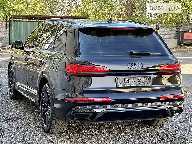 Внедорожник / Кроссовер Audi Q7 2021 в Киеве фото 10 Внедорожник / Кроссовер Audi Q7 2021 в Киеве