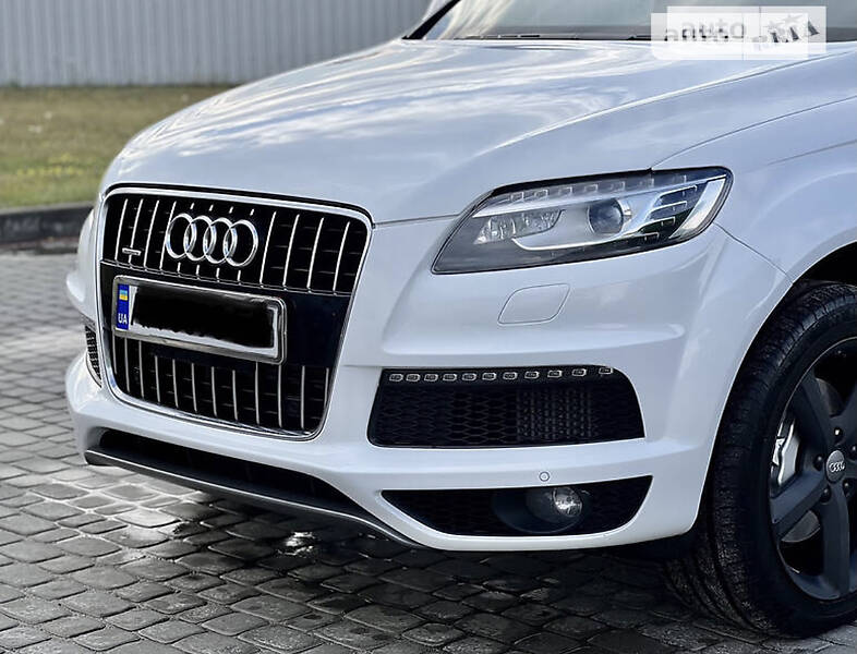 Позашляховик / Кросовер Audi Q7 2012 в Бердичеві