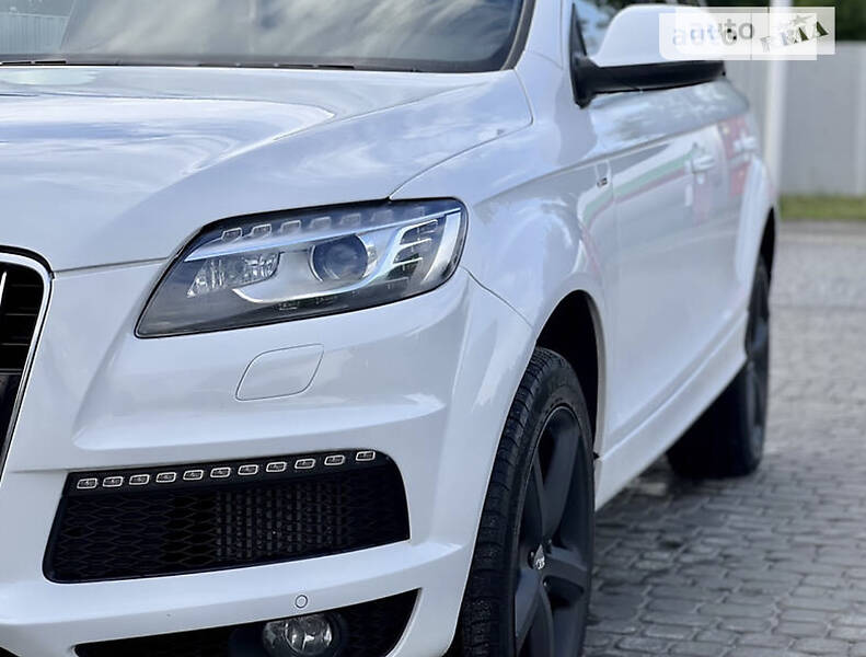 Позашляховик / Кросовер Audi Q7 2012 в Бердичеві