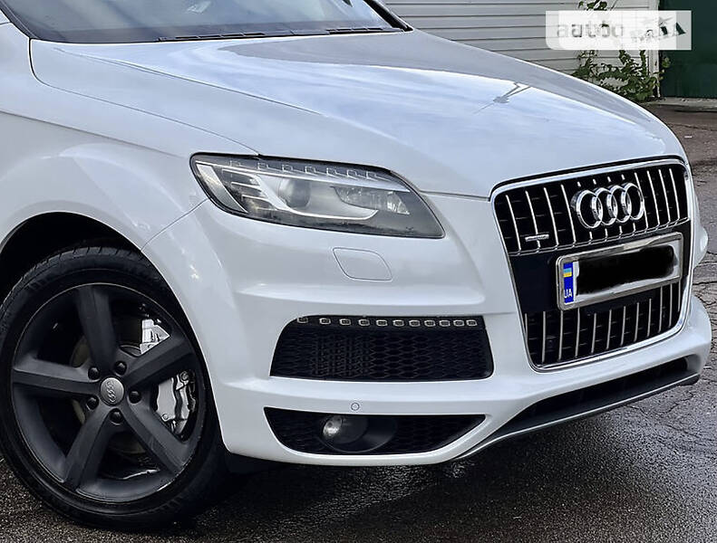 Позашляховик / Кросовер Audi Q7 2012 в Бердичеві
