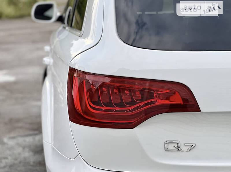 Позашляховик / Кросовер Audi Q7 2012 в Бердичеві
