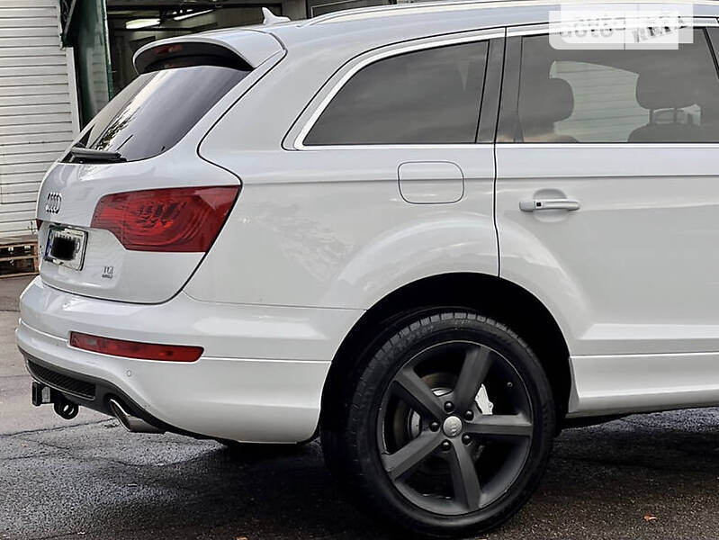 Позашляховик / Кросовер Audi Q7 2012 в Бердичеві